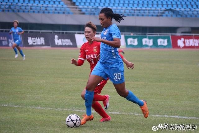 杨毅：周琦说没来过马刺主场球馆 之前净在发展联盟毒蛇队打了